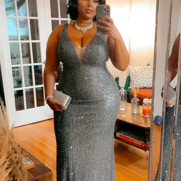 Ellie Wilde Long Silver Beaded Gown (Style: EW 1260006) - Picture 3 of 5